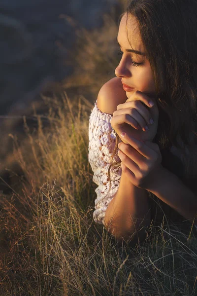 Güzel bir kızın yüzü.