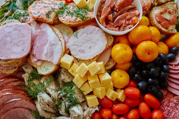 Çeşitli sağlıklı gıda, meyve ve sebze, peynir ve yumurta