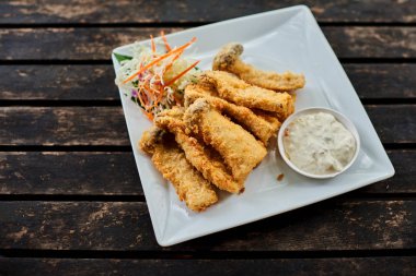 Derin kızarmış, lezzetli Japon sebze tempura - sebze tava.