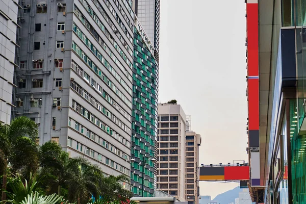 Tipik Mimari Hong Kong Ile Sokak Görünümü — Stok fotoğraf