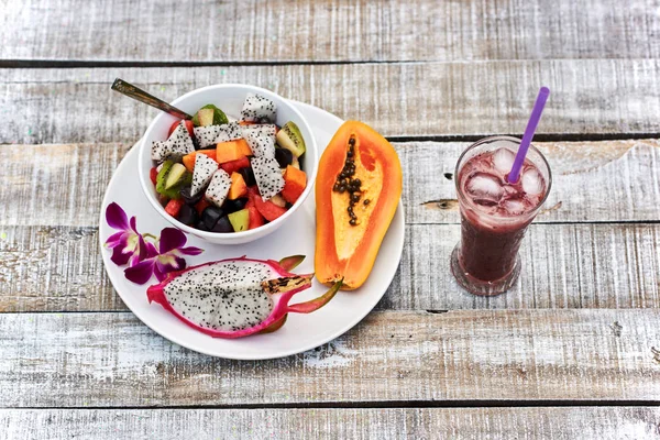 健康的な朝食のフルーツ サラダ トップ ビュー — ストック写真