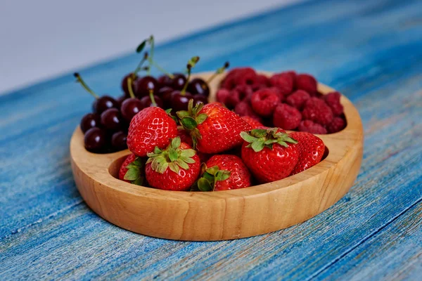 Table Wooden Utensils Branches Fresh Berries — Stock Photo, Image