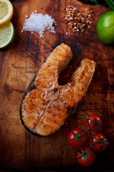 Big Salmon Steak Cooking Home Watered Lemon Served Salad Fresh — Stock Photo, Image