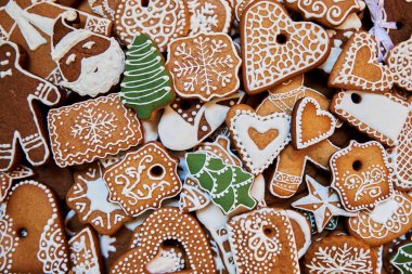 Noel ev yapımı gingerbread çerezleri. Noel arka plan.