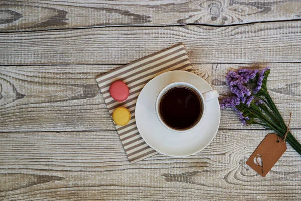 Pausa Para Café Con Macarrón Mesa Madera — Foto de Stock