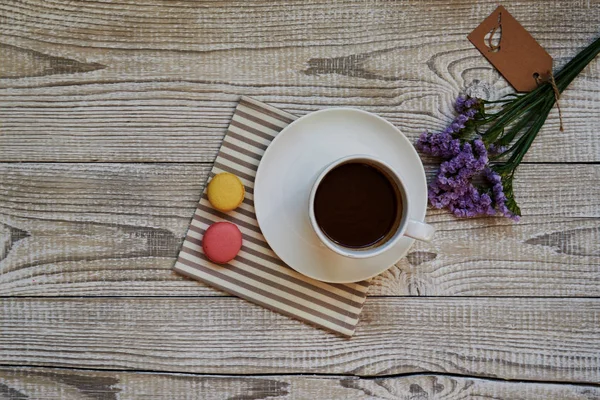 Süße Und Farbenfrohe Französische Makronen Mit Kaffeetasse Vintage Farbton — Stockfoto