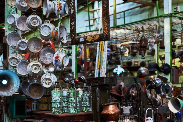 Utensílios Cozinha Vintage Vários Objetos Antigos Venda Mercado Interno Pulgas — Fotografia de Stock