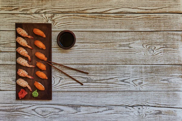 Plné Sushi Set Různými Typy Rohlíky Sashimi Hůlky Sojová Omáčka — Stock fotografie