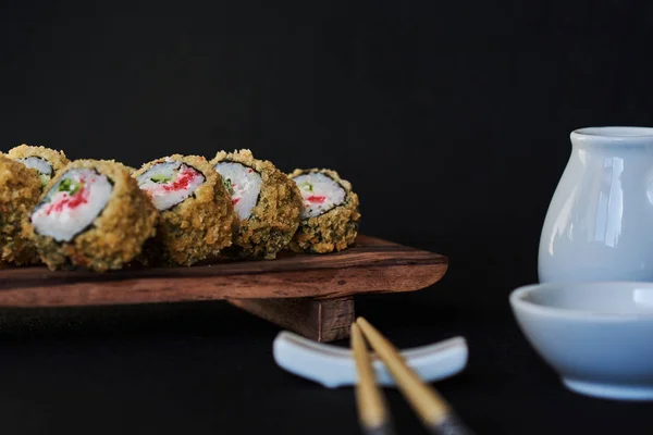Comida Tradicional Japonesa Rollos Sushi Tempura Hechos Anguila Ahumada Carne — Foto de Stock