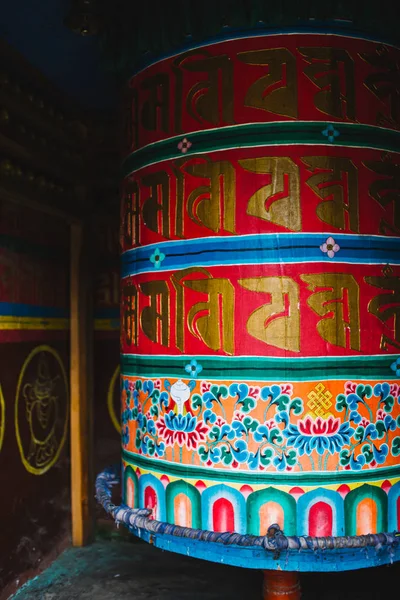 Roues Prière Religieuses Népal Grandes Roues Prière Bouddhistes Bois Temple — Photo