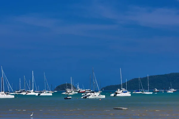 View Many Beautiful Moored Yachts Parking Floating Calm Blue Sea — Stock Photo, Image