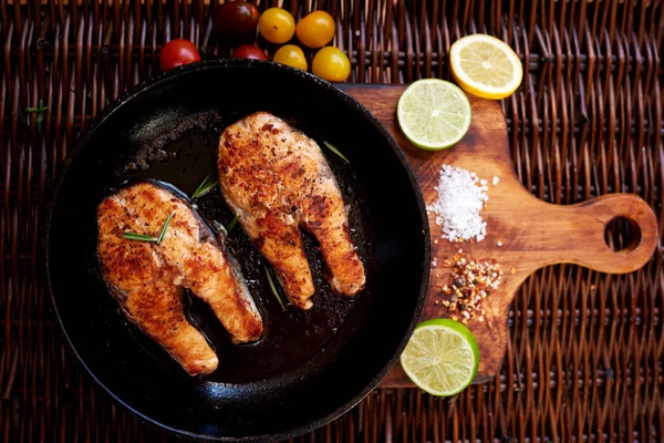 Steaks Red Fish Grilled Two People Pan Wooden Board Close — Stock Photo, Image