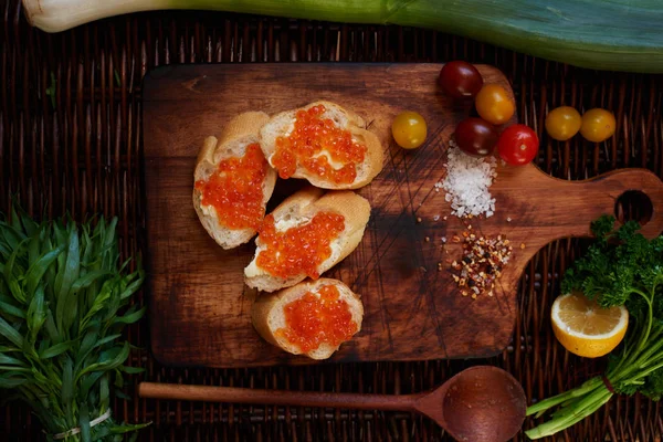 Sanduíches Com Caviar Vermelho Bom Café Manhã Saudável Para Toda — Fotografia de Stock