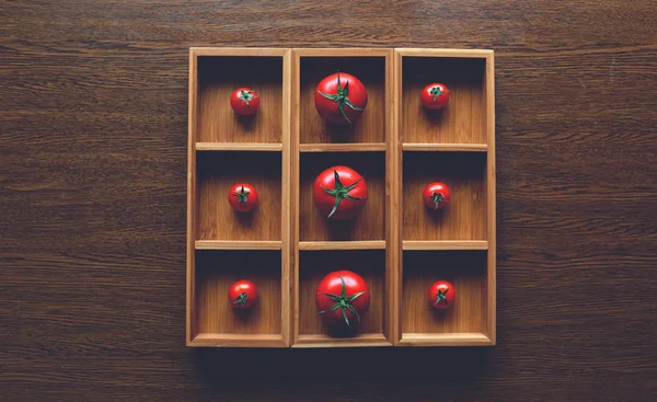 Herry Tomaten Einem Quadrat Von Der Größe Der Holzform Mit — Stockfoto