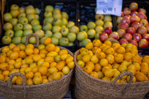 Свіжі Органічні Продукти Харчування Місцевому Ринку Фермерів Фермери Ринків Традиційним — стокове фото