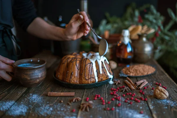 Hora Mágica Natal Fundo Cozimento Escuro Com Ingredientes Decorações Naturais — Fotografia de Stock