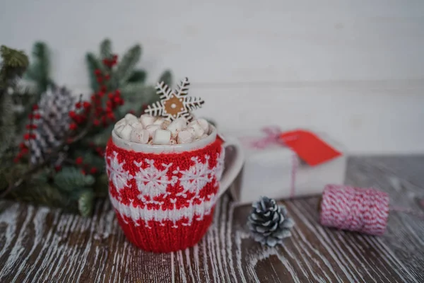 Varm Kopp Kakao Eller Kaffe Med Marshmallows Och Pepparkakor Vintern — Stockfoto