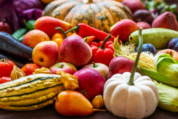 Választék Friss Gyümölcsök Zöldségek Összetétel Válogatott Nyers Bio Zöldségekkel Gyümölcsökkel — Stock Fotó