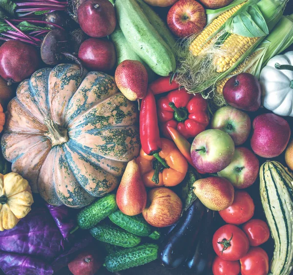 五颜六色的水果和蔬菜背景 收获背景 色调图像 — 图库照片