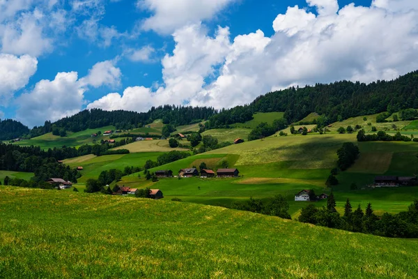 Paisaje Idílico Verano Con Cielo Azul Los Alpes Suizos Fabulosas — Foto de Stock