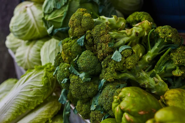 Prodotti Biologici Freschi Vendita Presso Mercato Agricolo Locale Vendita Ortofrutticoli — Foto Stock