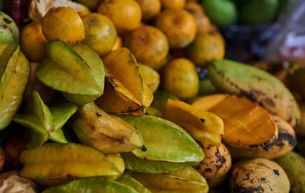 Mercato Asiatico Frutta Esotica Fila Frutta — Foto Stock