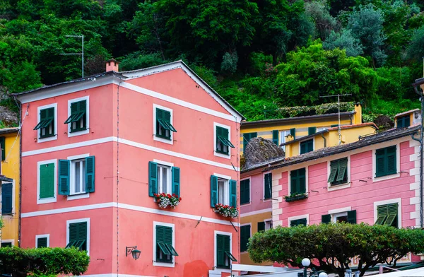 리구리아 리비에라 Ligurian Riviera 이탈리아 마을의 경관을 꼭대기에서 이탈리아 화려한 — 스톡 사진