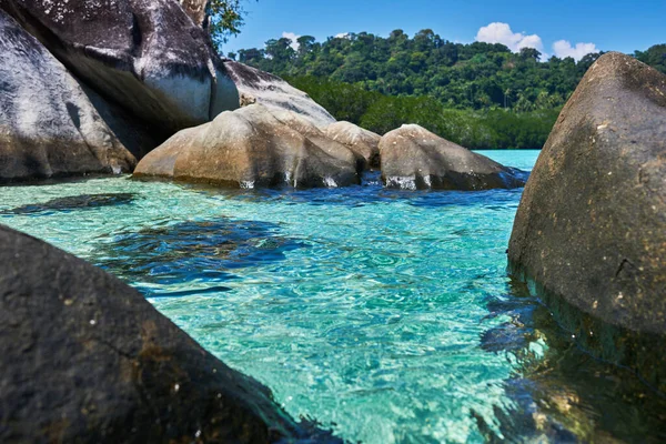 Playa Paradisíaca Tropical Con Arena Blanca Cielo Azul Agua Turquesa —  Fotos de Stock