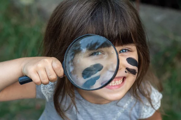 Funny Child Look Camera Big Blue Eyes Dirty Face Hands — Stock Photo, Image