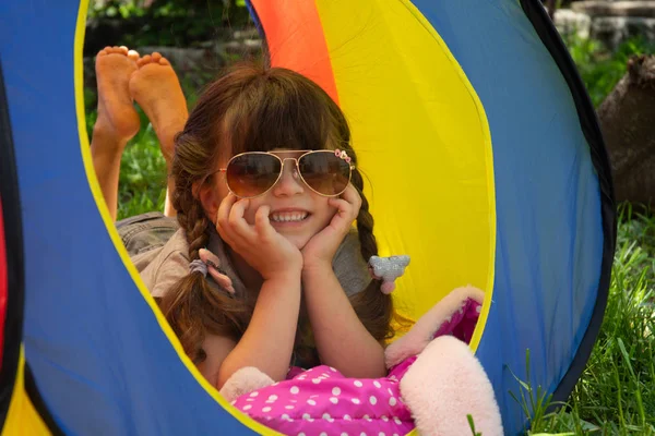 Camp Tent Young Girl Wearing Sunglasses Camping Cute Little Child — Stock Photo, Image