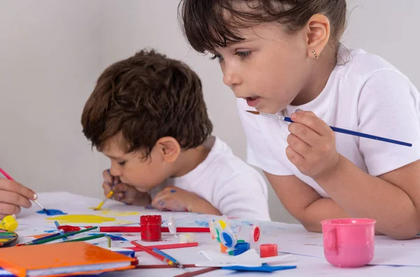 Los Niños Edad Preescolar Tienen Clases Aula Niña Cinco Años — Foto de Stock