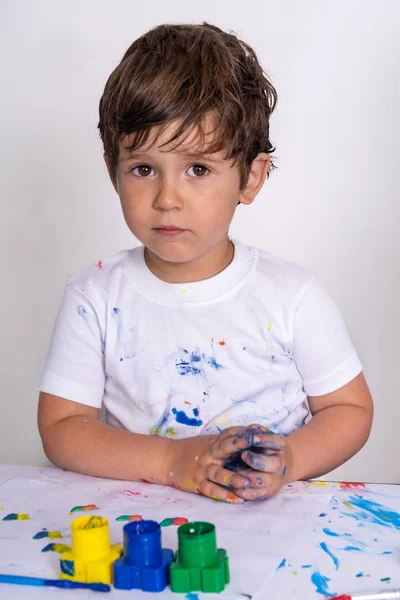 Criança Anos Idade Está Pintando Jardim Infância Pré Primário Creche — Fotografia de Stock