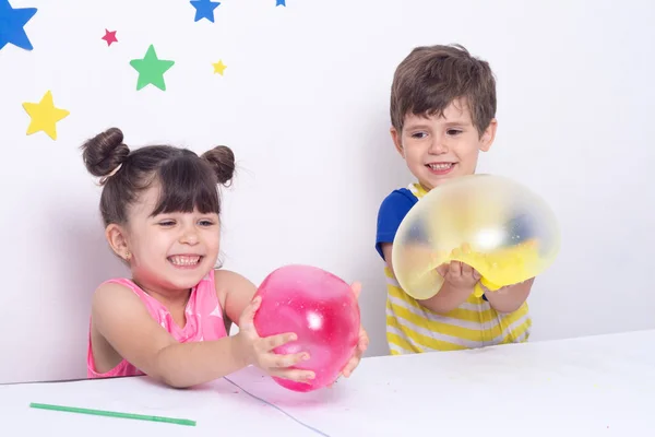 Children Inflates Big Bubble Pink Slime Yellow Slime Kids Play — Stock Photo, Image