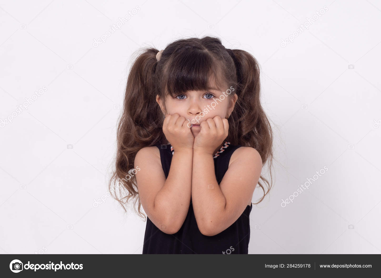 Kid Shocked Hearing Something Indoor Shot Amazed Surprised Happy