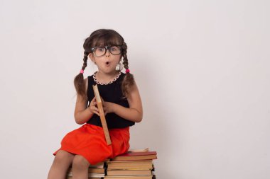 Küçük wunderkind okuma kitabı. Akıllı çocuk, wunderkind. 