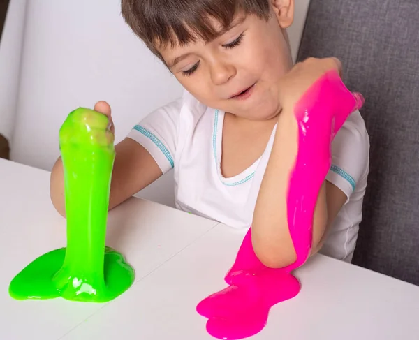 Boy Play Slime Kid Squeeze Stretching Toy Slime — Stock Photo, Image