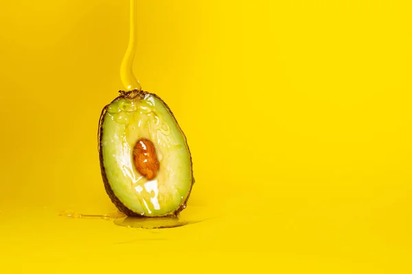 Avocado Honey Yellow Background Oral Sex Woman Libido Foreplay Concept — Stock Photo, Image