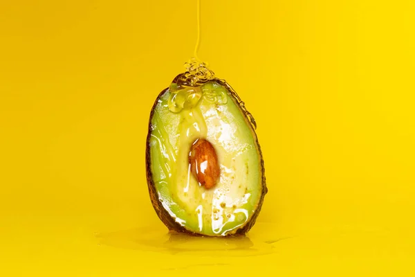 Avocado Miere Fundal Galben Simbolul Vulvei Lubrifiere Vaginală Zona Intimă — Fotografie, imagine de stoc