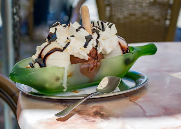 Zmrzlina, zmrzlina Sundae, banán Split. — Stock fotografie