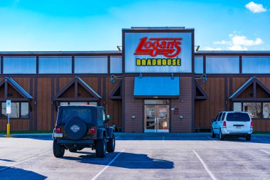 York, Pa, Amerika Birleşik Devletleri - 18 Aralık 2018: Logan'ın Roadhouse fazla 215 23 Birleşik yerlerde çalışan bir Amerikan Restoran zinciridir.