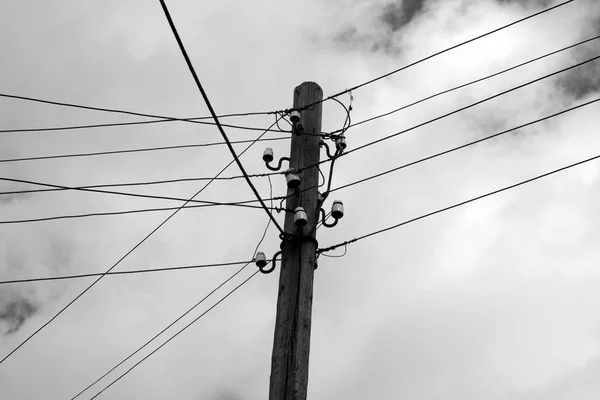 Vieux Poteau Électrique Bois Contre Ciel Ijn Noir Blanc Fond — Photo