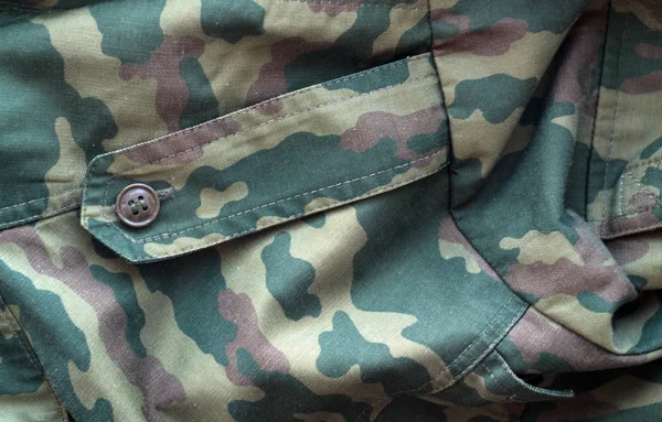 Modèle uniforme militaire avec effet flou . — Photo