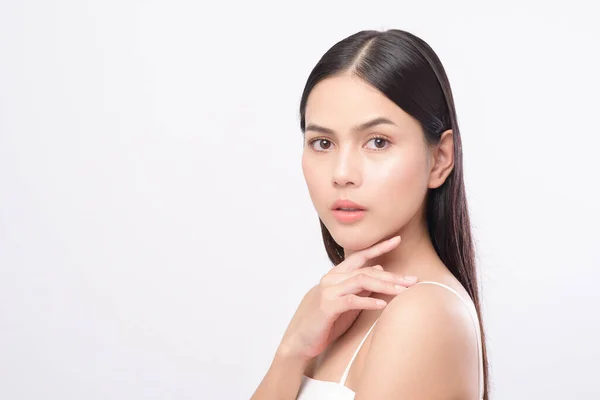 Retrato Una Joven Hermosa Mujer Con Una Piel Suave Saludable — Foto de Stock