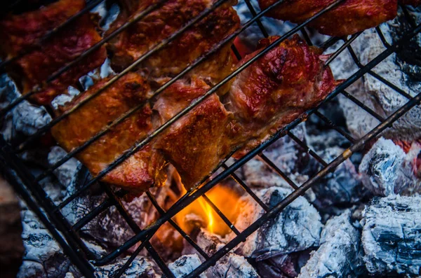 Barbecue Készül Grill Füst Tűzből — Stock Fotó
