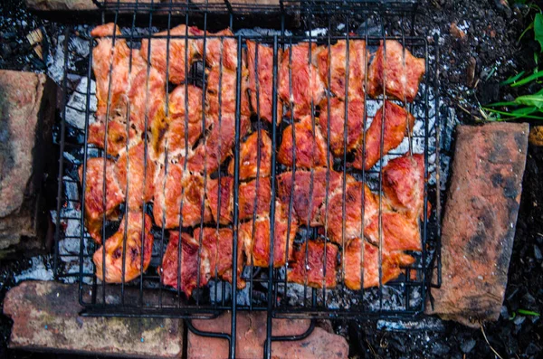 Barbacoa Prepara Parrilla Humo Del Fuego — Foto de Stock