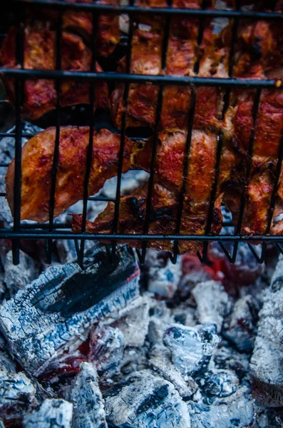 Barbacoa Prepara Parrilla Humo Del Fuego — Foto de Stock