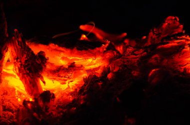 Közler parke bir ateşte yanar..