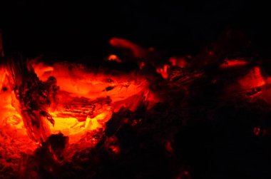 Közler parke bir ateşte yanar..