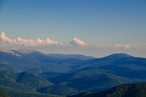 Vue Haute Montagne Nuages Dans Ciel — Photo