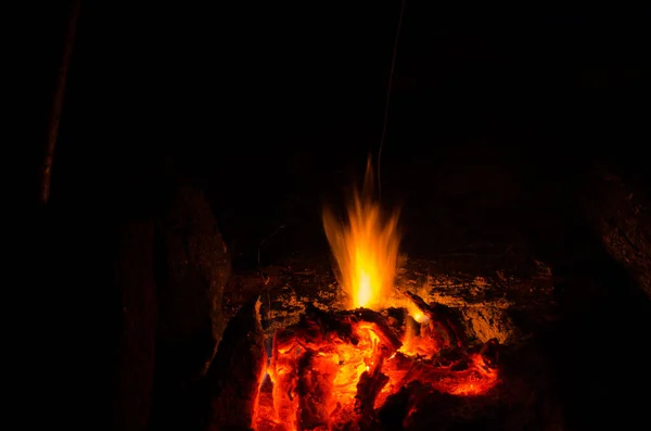 Glut Brennt Bei Laubholzbrand — Stockfoto